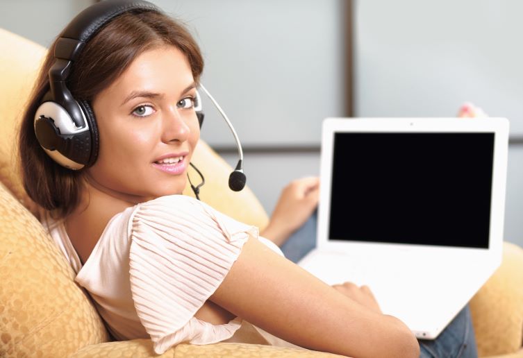 Photo of contact center agent working from home
