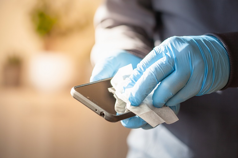 4 Steps to Properly Clean & Disinfect Mobile Phones | No Jitter